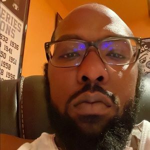 Meet your Posher, Lewis